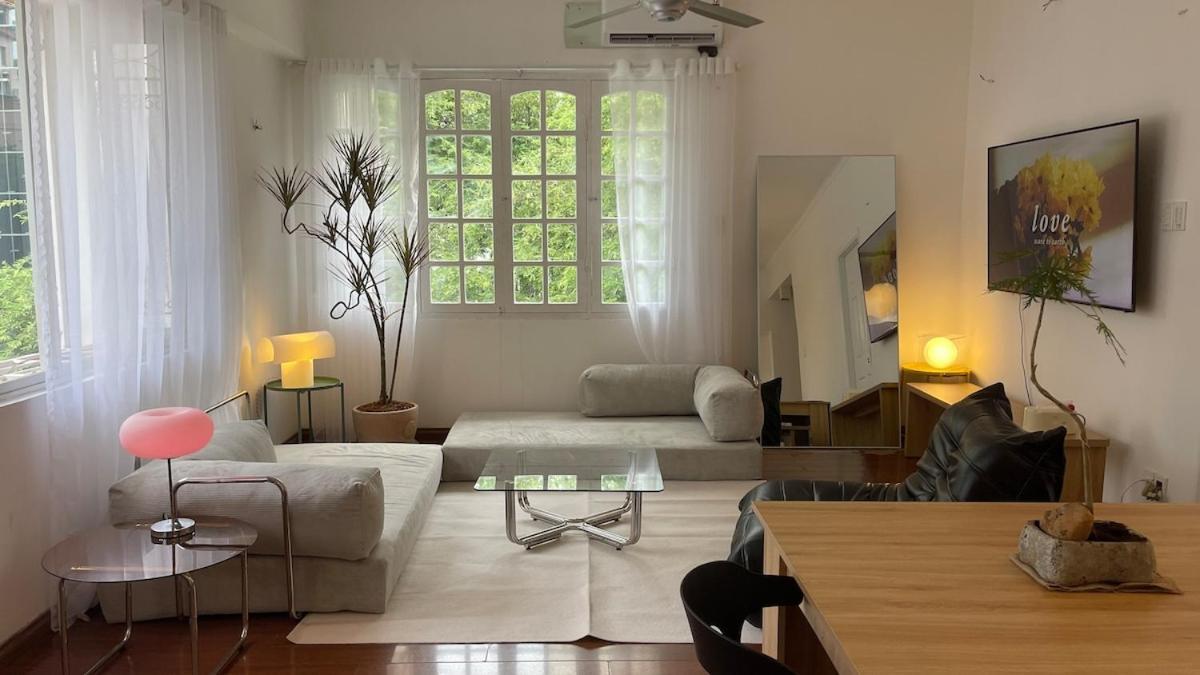 Elegant 2br 2baths In Historic Building * TP. Hồ Chí Minh